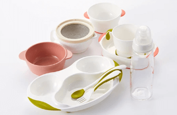 蒸気で食器などを清潔除菌できたり、ソフトダンパーで静かに閉まったり便利機能多数